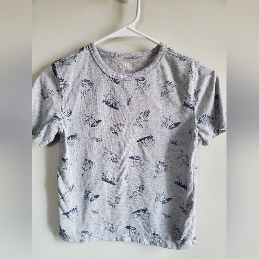 Garanimals Kids Tee with Shark Pattern in Gray and Navy